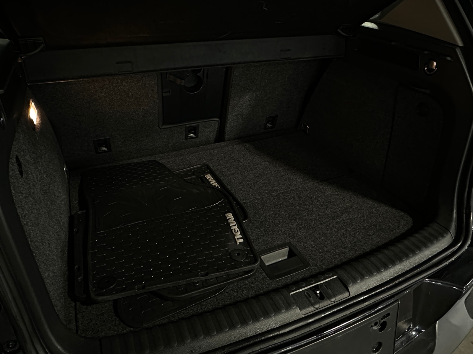 Thumbnail: 2016 Volkswagen Tiguan - 7