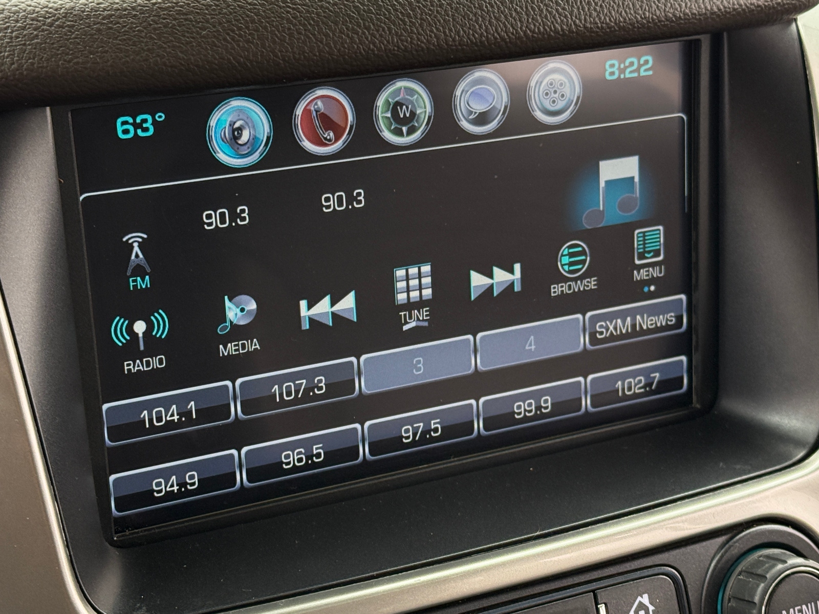 Thumbnail: 2020 Chevrolet Suburban - 3