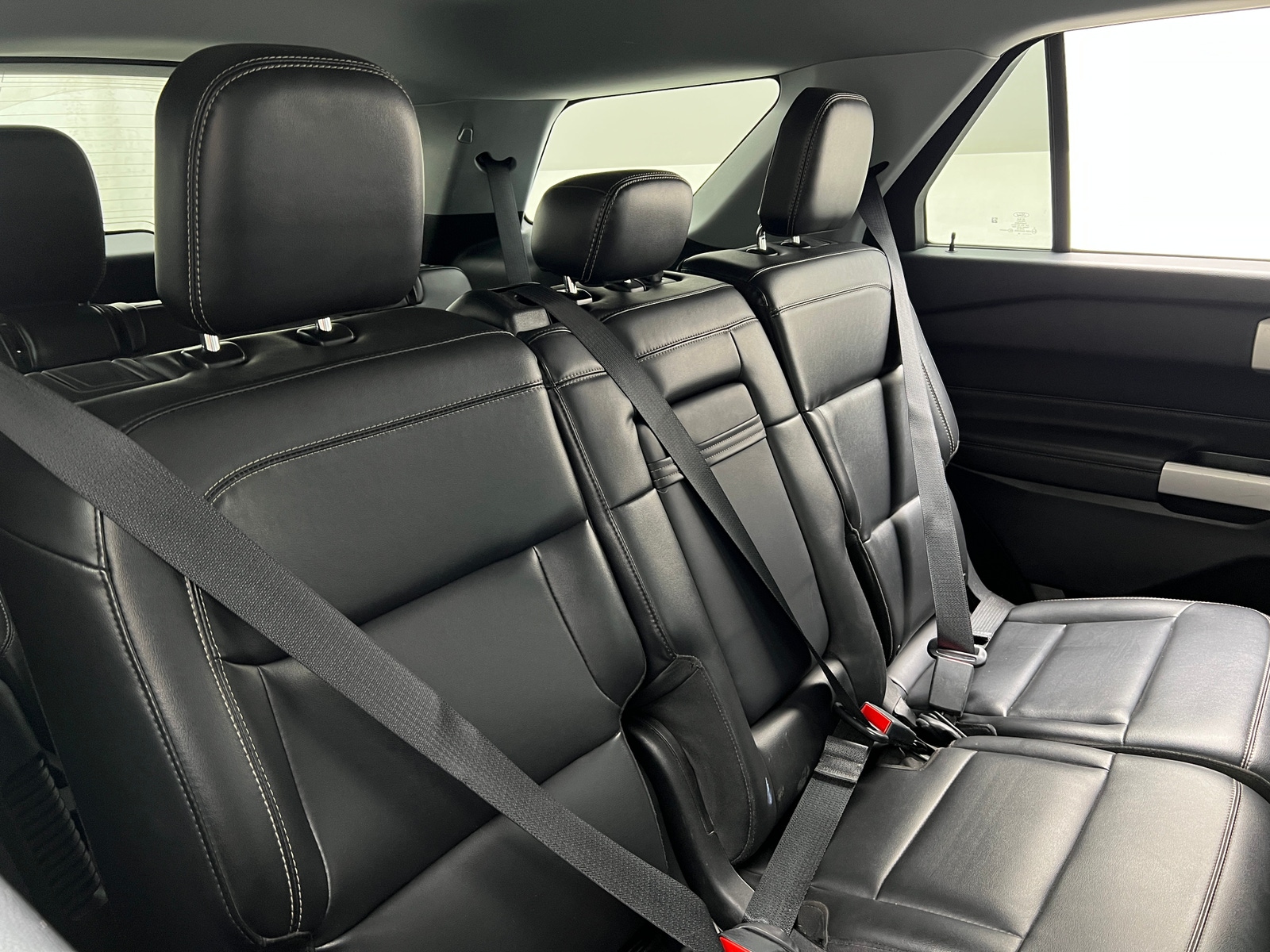 Thumbnail: 2022 Ford Explorer - 5