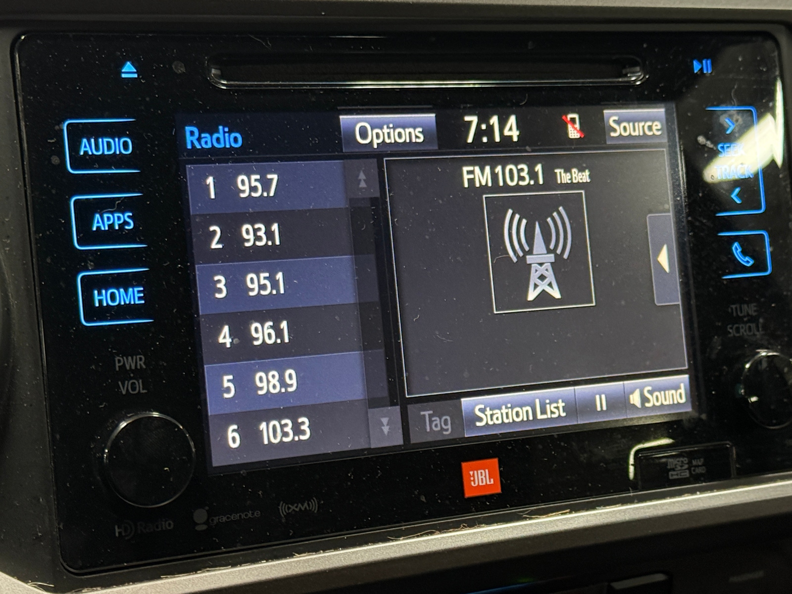 Thumbnail: 2016 Toyota Tacoma - 3