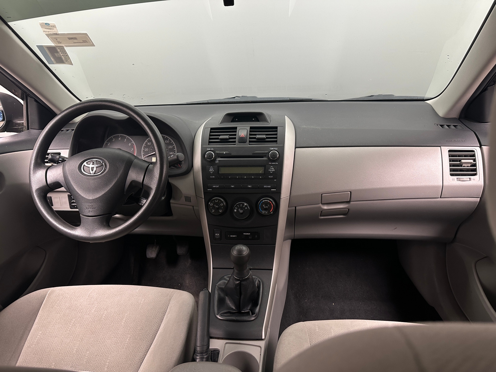 Thumbnail: 2013 Toyota Corolla - 3