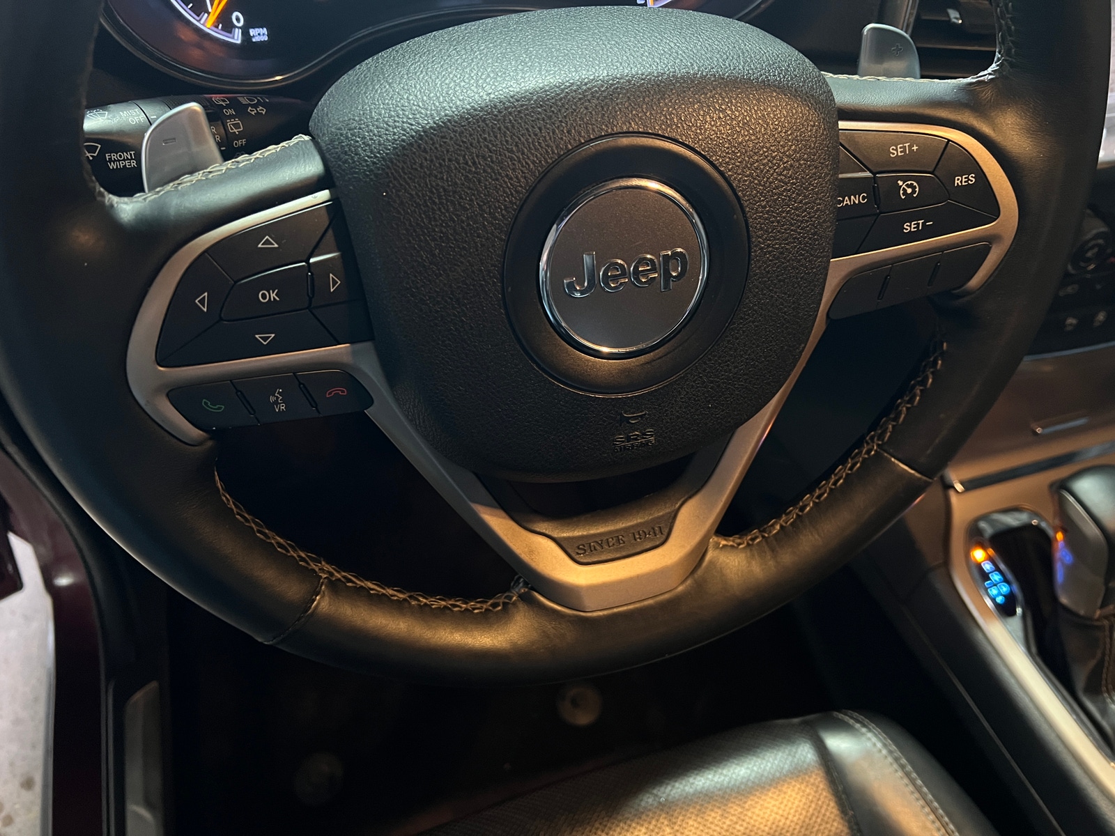 Thumbnail: 2017 Jeep Grand Cherokee - 4