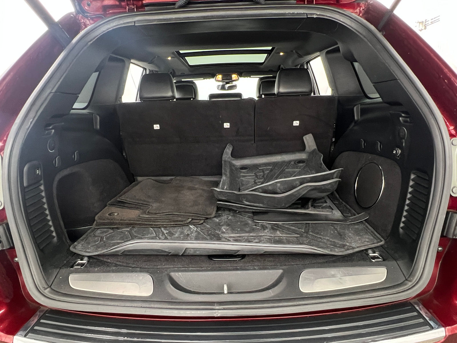 Thumbnail: 2017 Jeep Grand Cherokee - 6