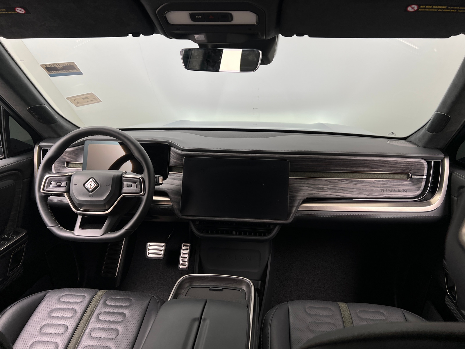 Thumbnail: 2022 Rivian R1T - 2