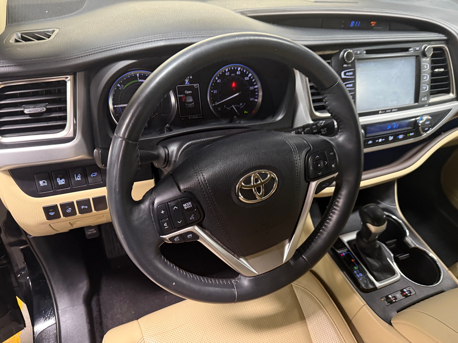 Thumbnail: 2016 Toyota Highlander - 4