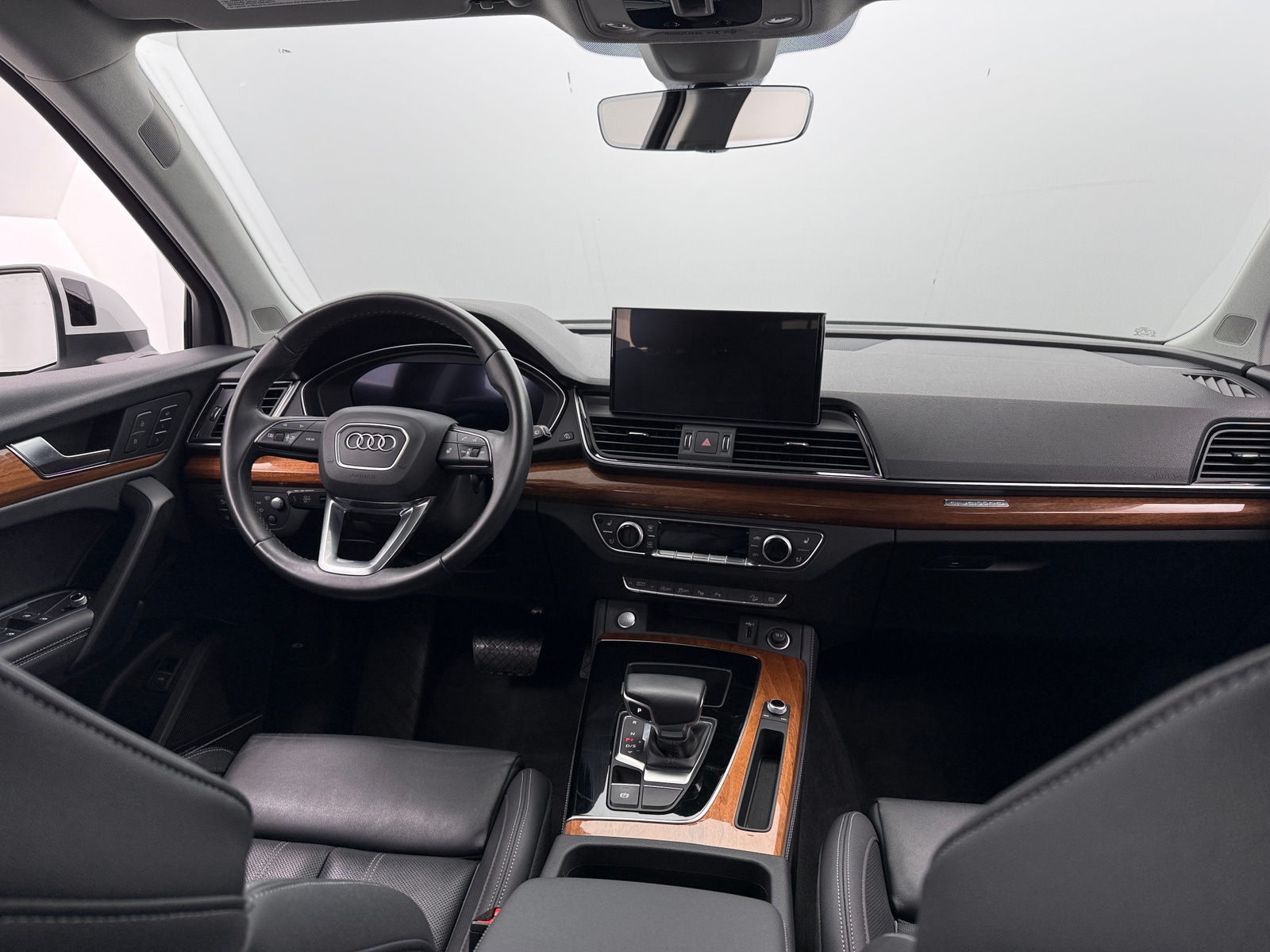 Thumbnail: 2023 Audi Q5 - 2