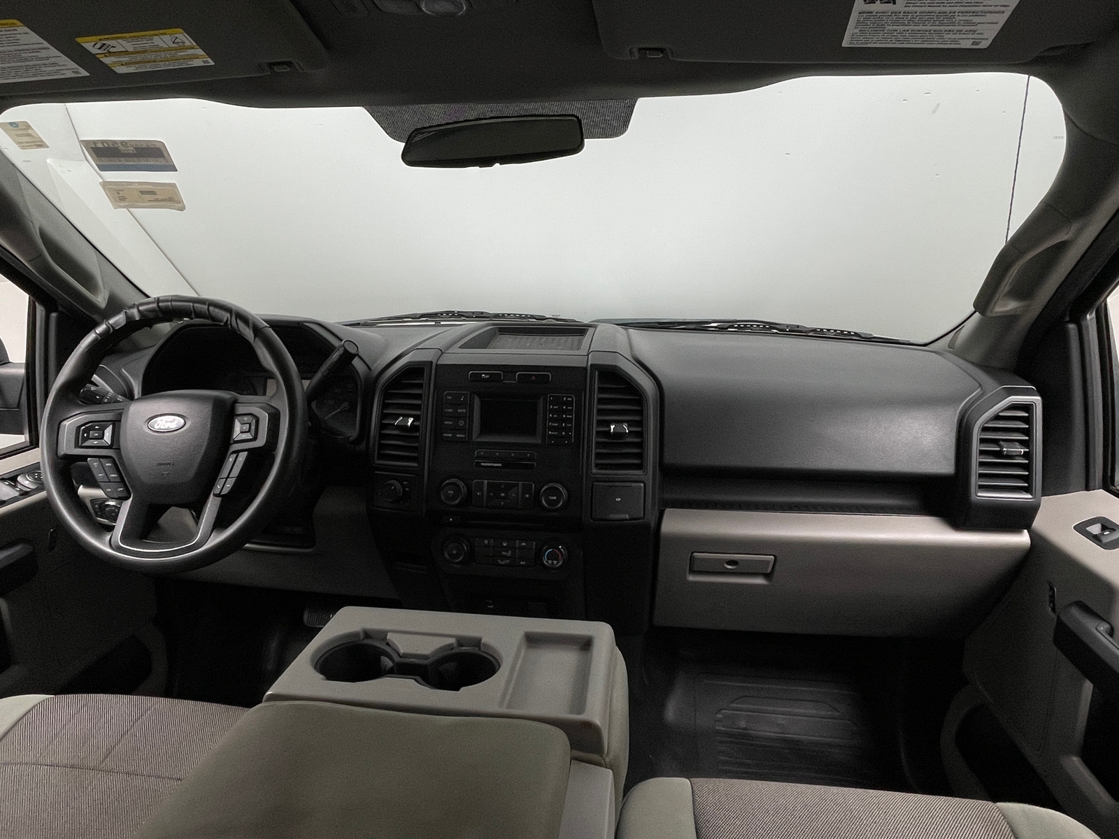 Thumbnail: 2016 Ford Econoline - 3