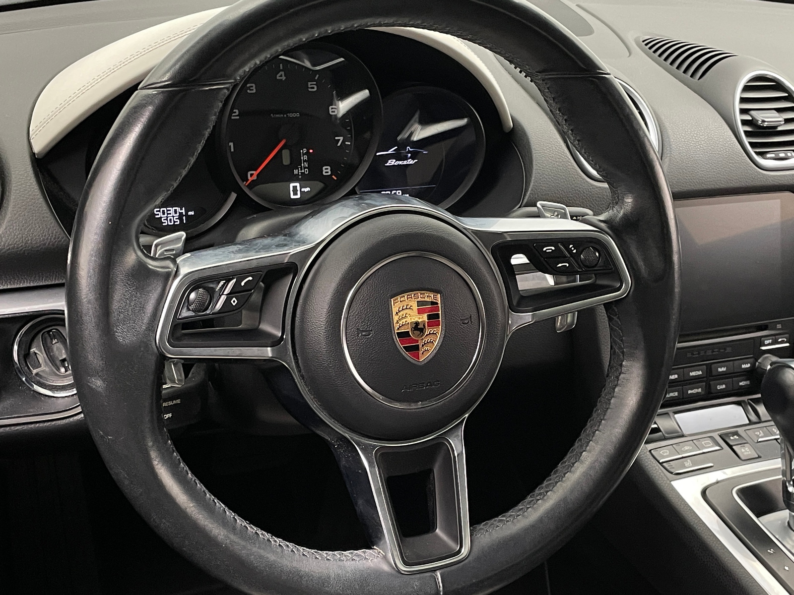 Thumbnail: 2017 Porsche 718 Boxster - 4