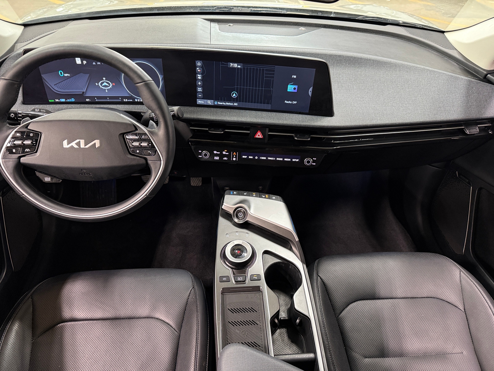 Thumbnail: 2023 Kia EV6 - 2