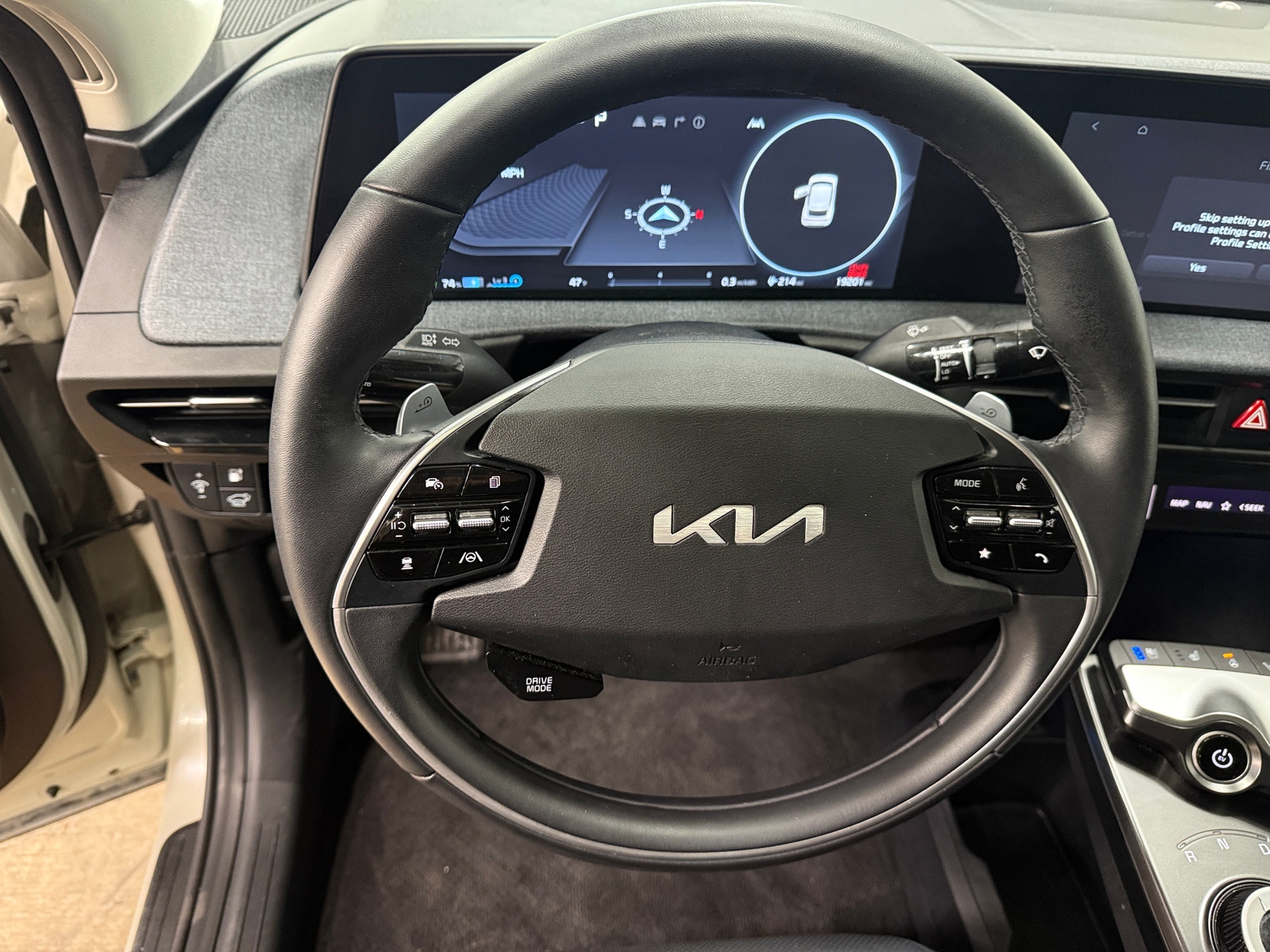 Thumbnail: 2023 Kia EV6 - 4