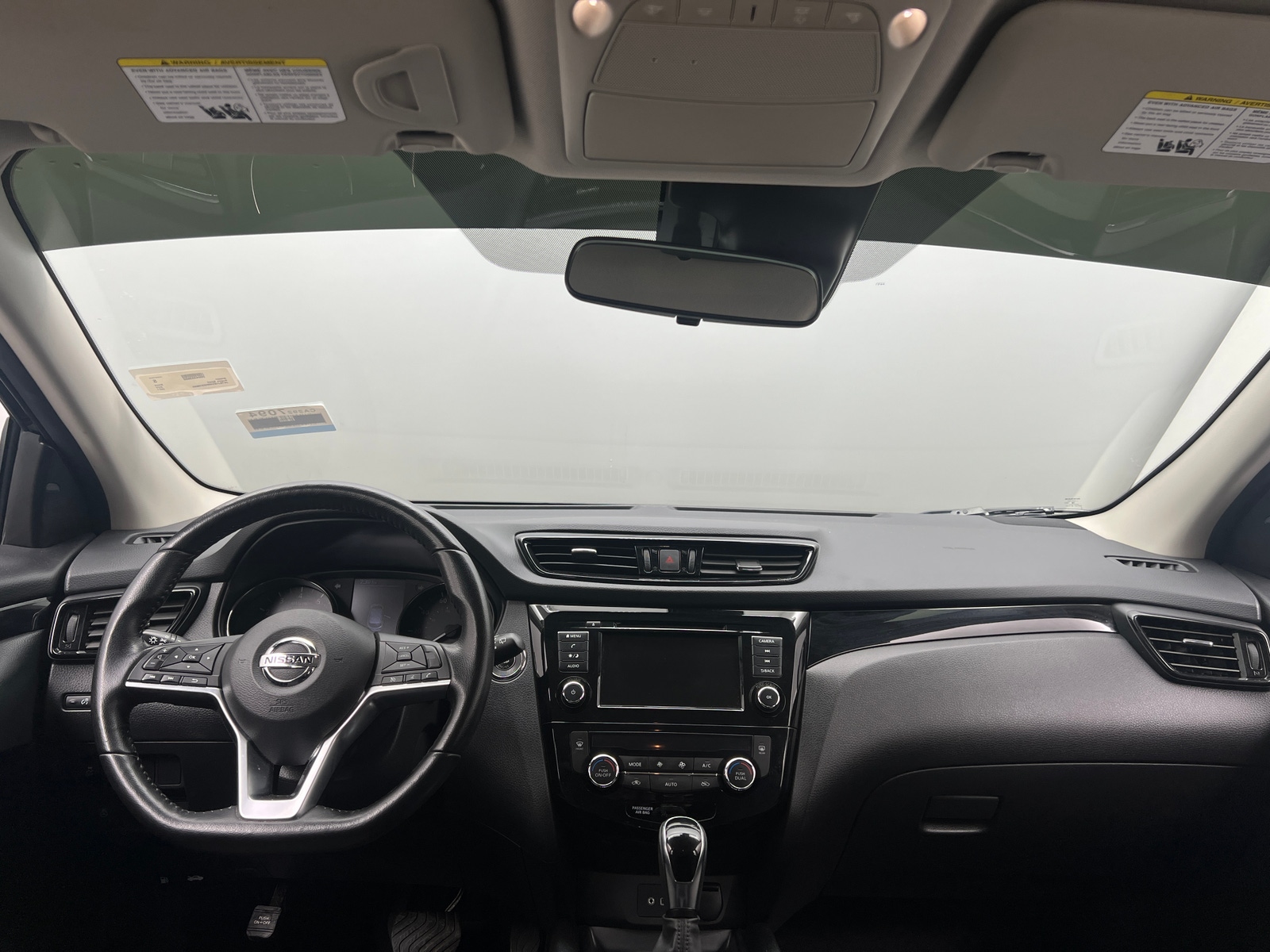 Thumbnail: 2021 Nissan Rogue Sport - 3