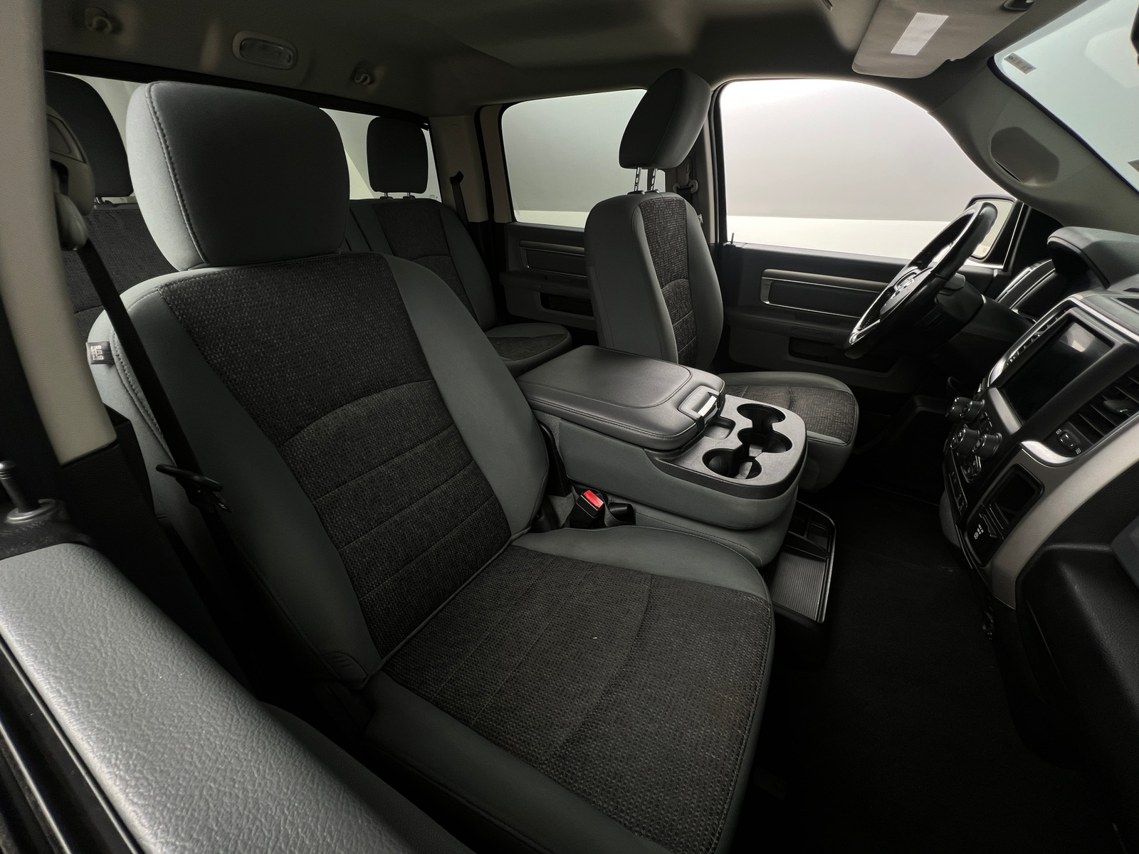 Thumbnail: 2019 RAM 1500 Classic - 2