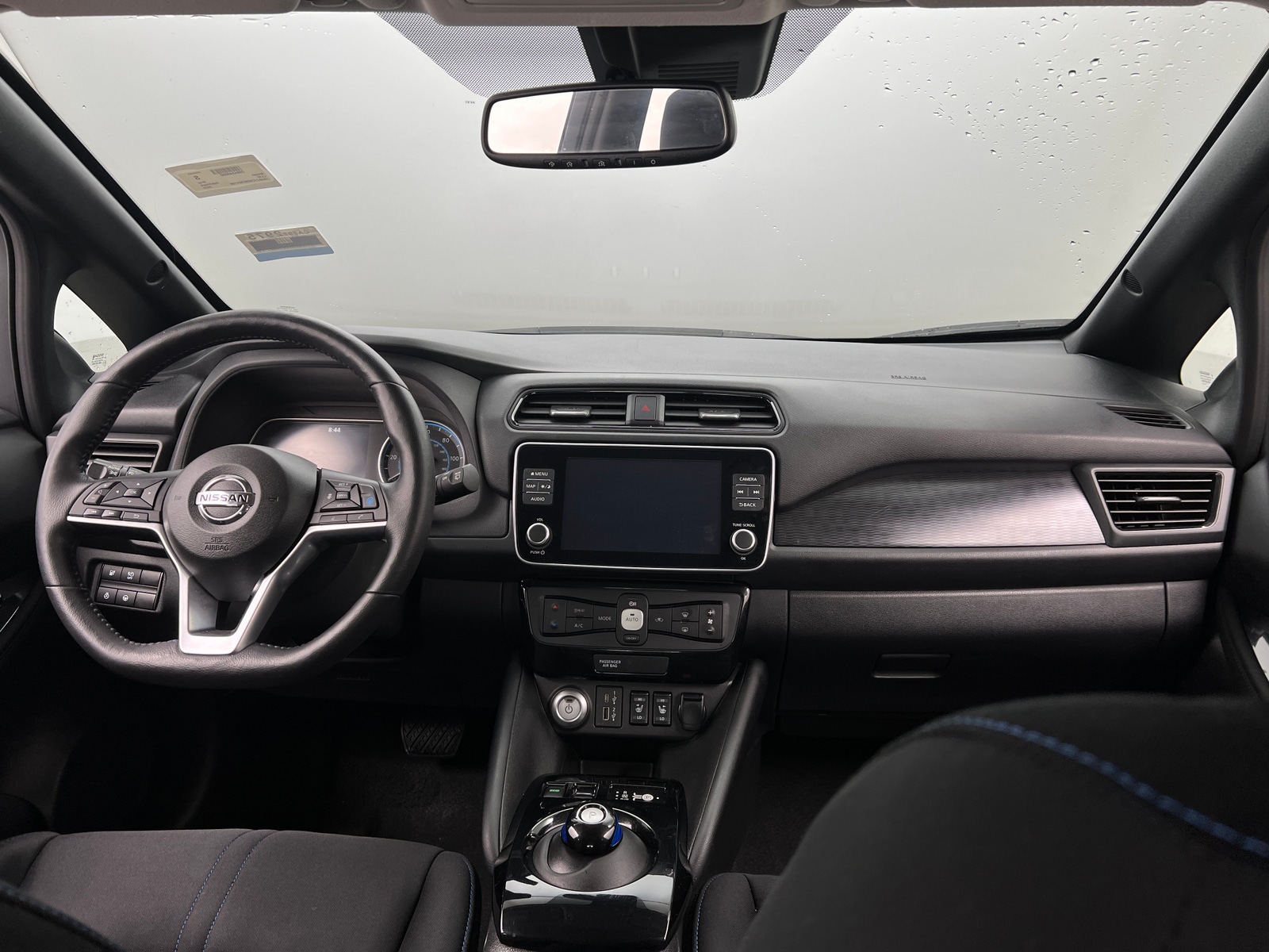 Thumbnail: 2022 Nissan Leaf - 3