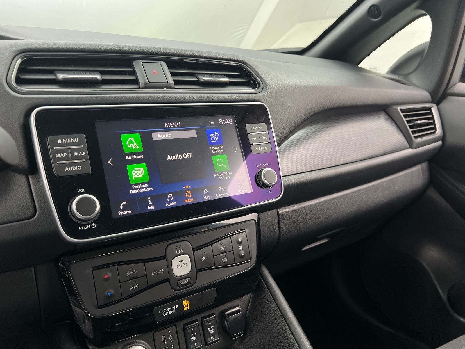 Thumbnail: 2022 Nissan Leaf - 4