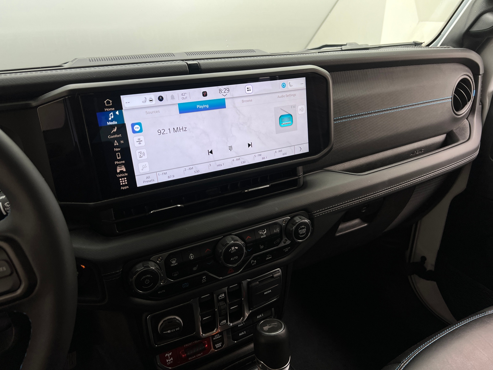 Thumbnail: 2024 Jeep Wrangler - 3