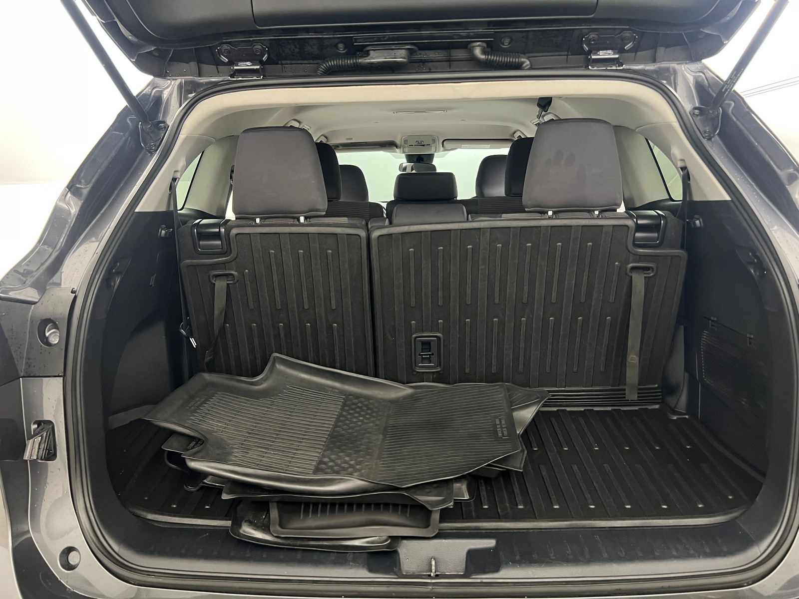 Thumbnail: 2020 Toyota Highlander - 7