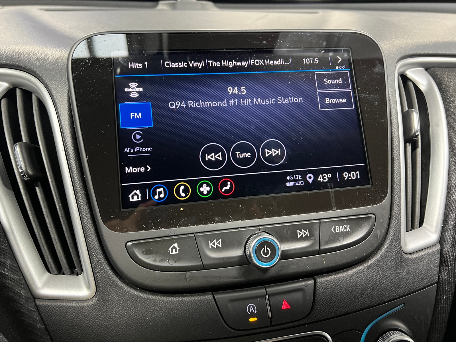 Thumbnail: 2024 Chevrolet Malibu - 4