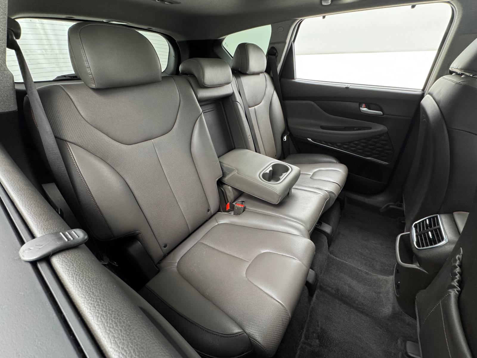 Thumbnail: 2020 Hyundai Santa Fe - 6