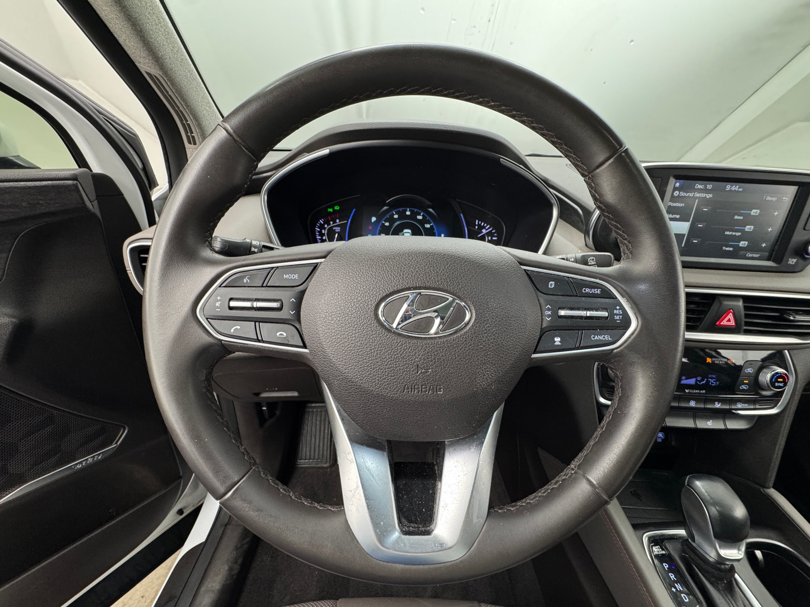 Thumbnail: 2020 Hyundai Santa Fe - 5