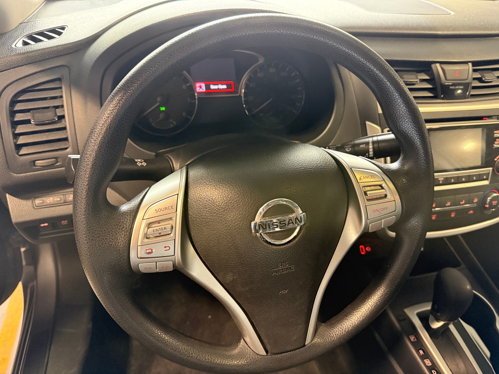 Thumbnail: 2018 Nissan Altima - 5