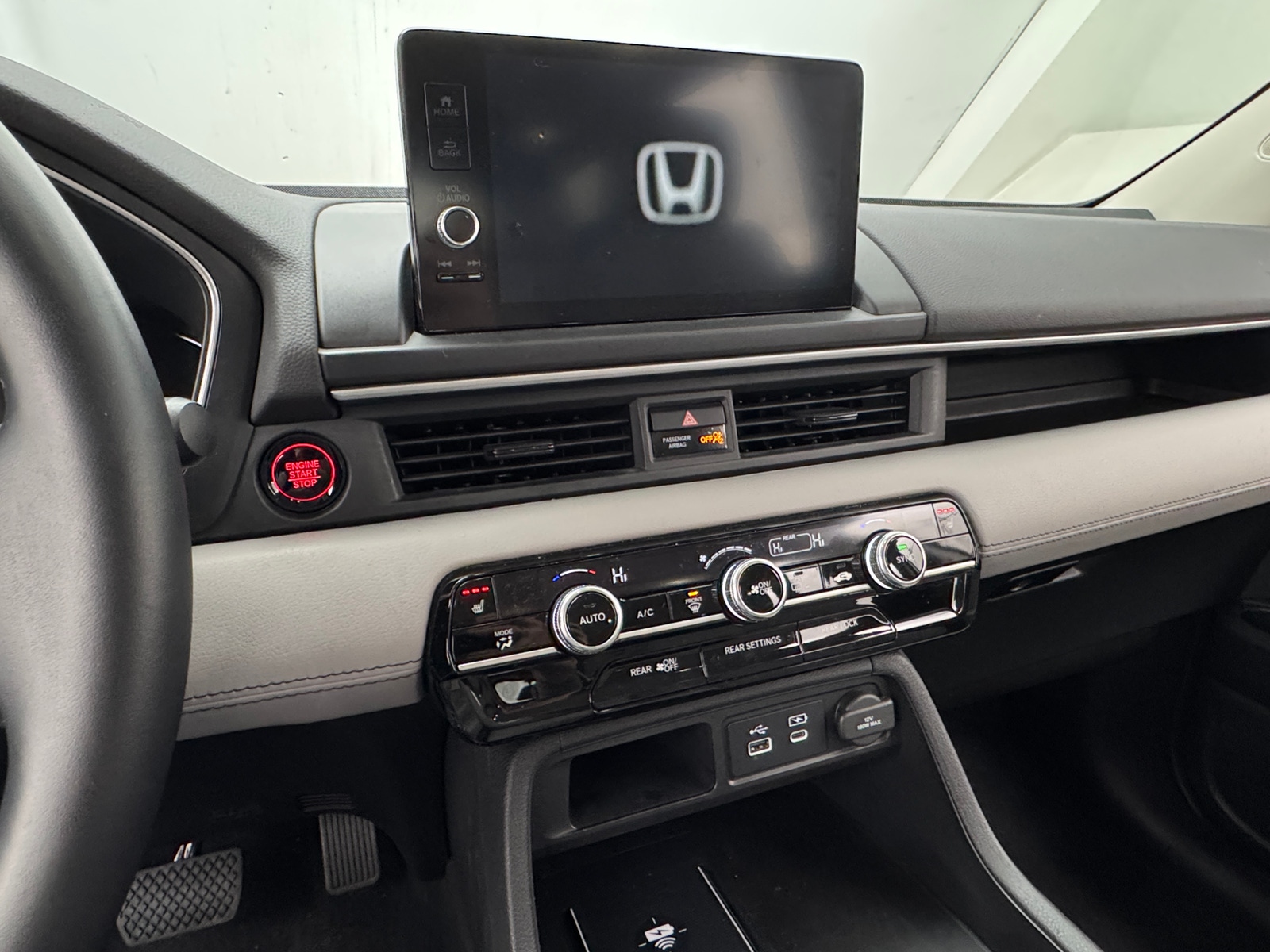 Thumbnail: 2023 Honda Pilot - 3