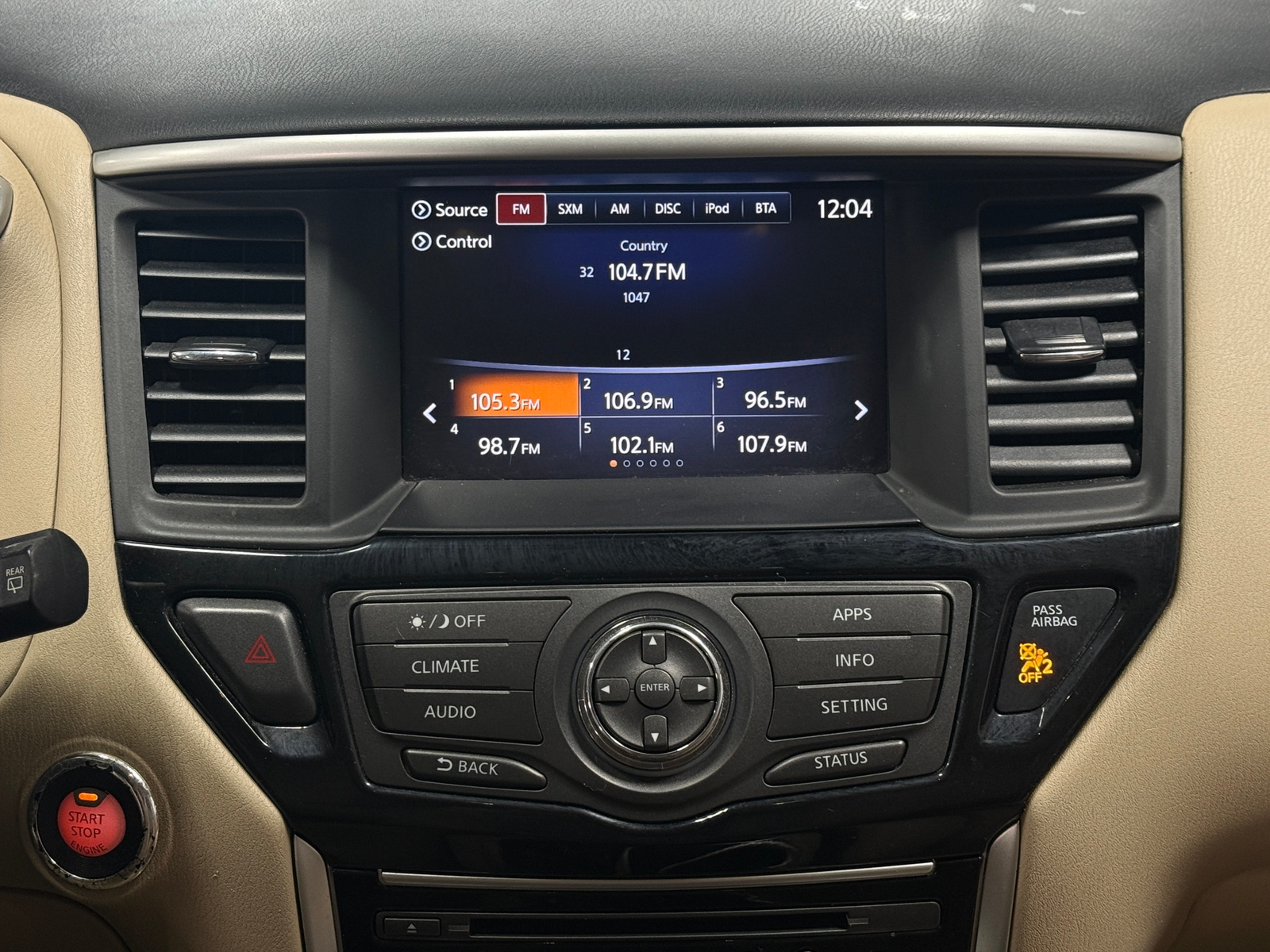 Thumbnail: 2017 Nissan Pathfinder - 4