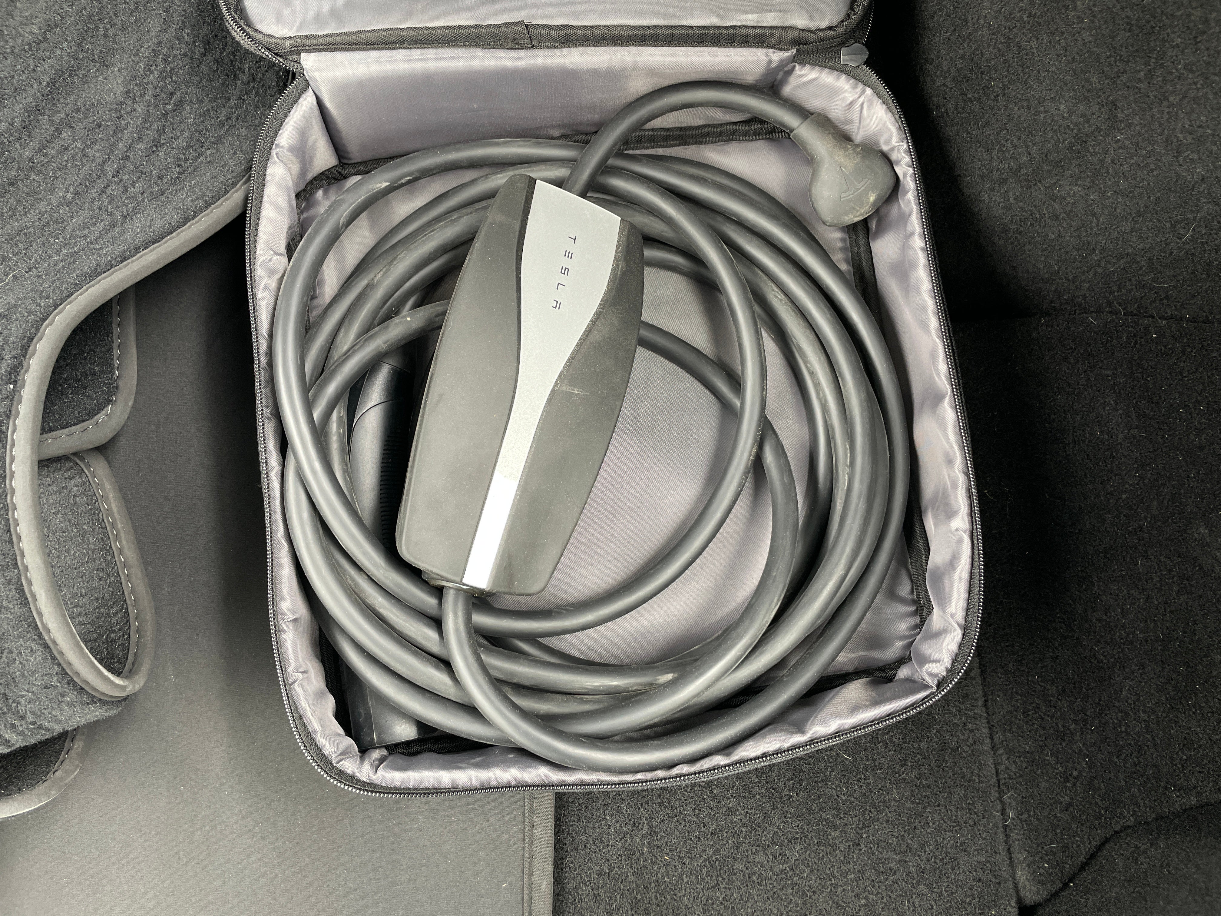 Used 2021 Tesla Model Y Long Range with VIN 5YJYGDEE7MF258579 for sale in Oak Creek, WI