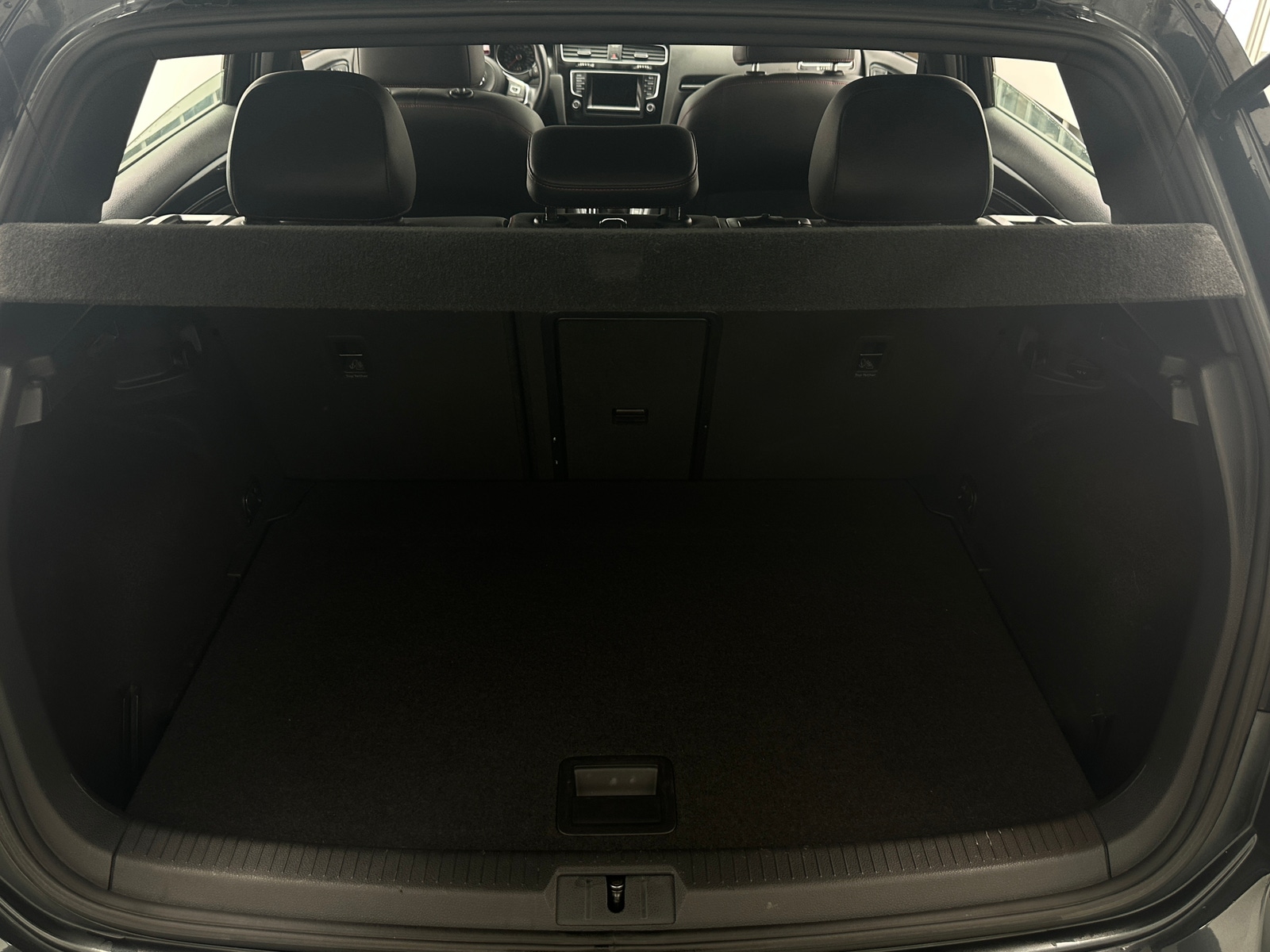 Thumbnail: 2015 Volkswagen Golf - 7