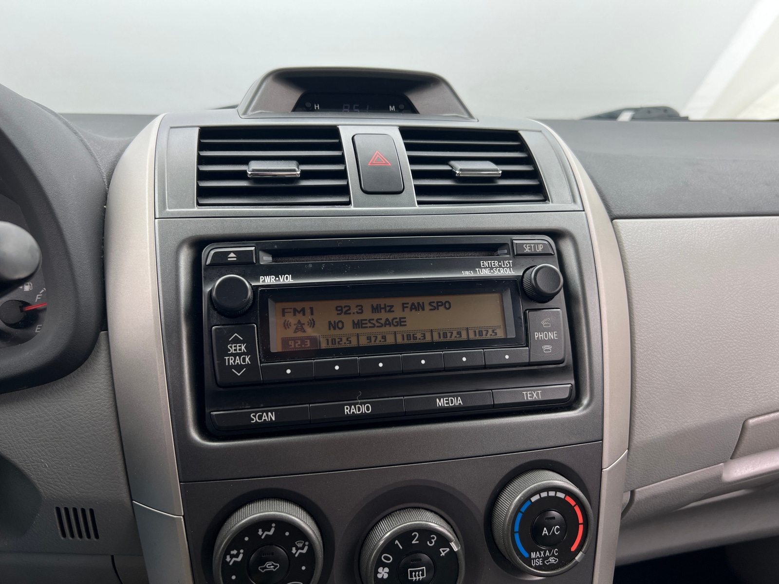 Thumbnail: 2012 Toyota Corolla - 4