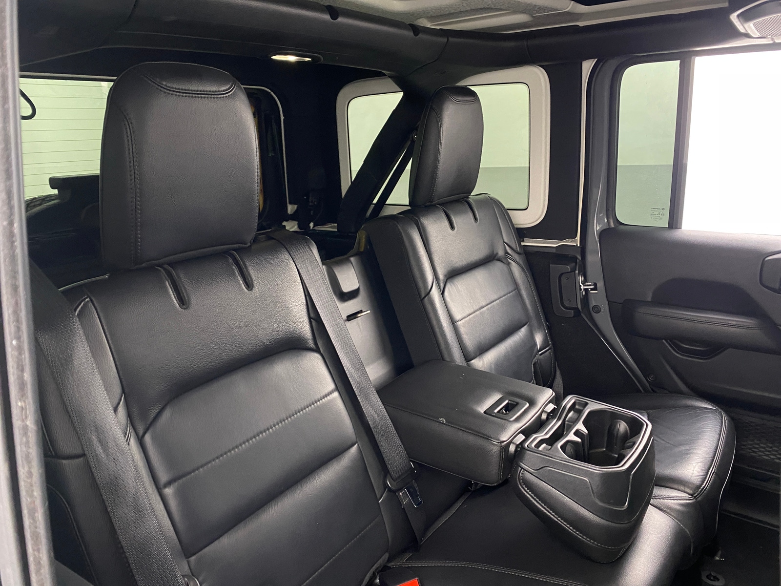 Thumbnail: 2021 Jeep Wrangler - 5