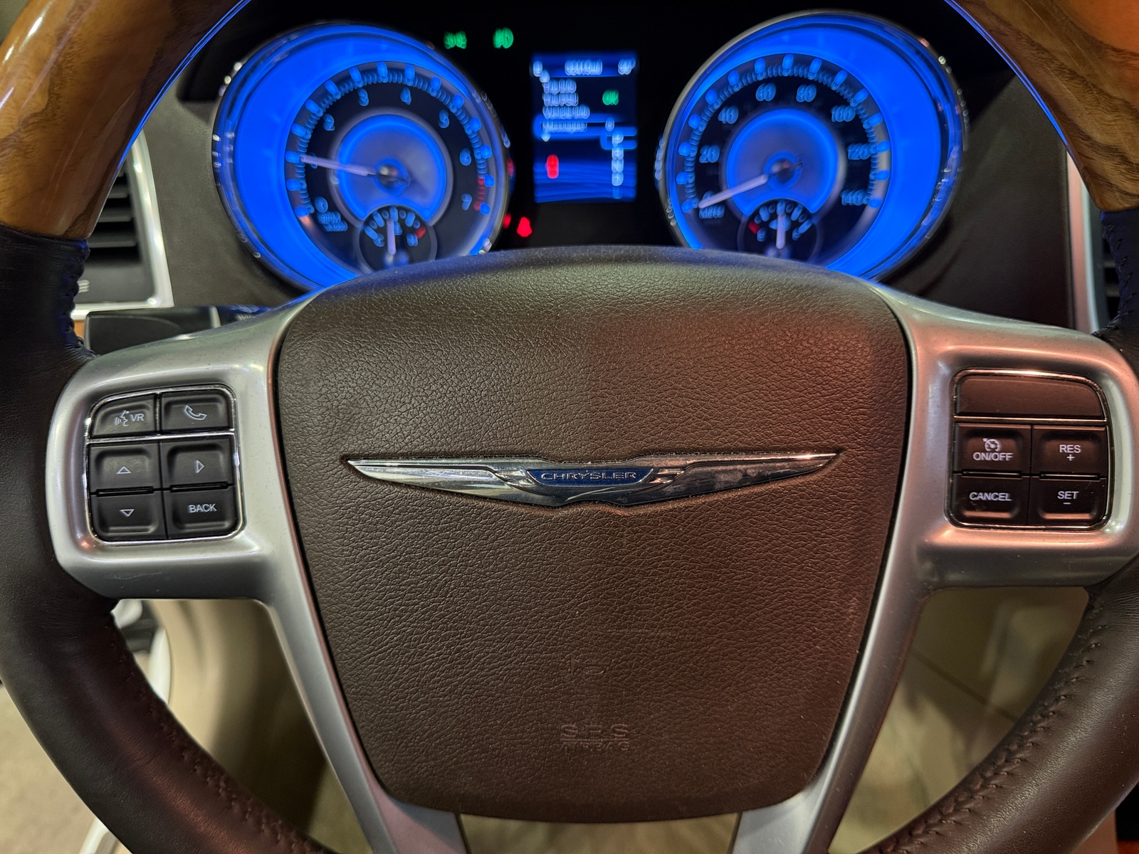 Thumbnail: 2013 Chrysler 300 - 4