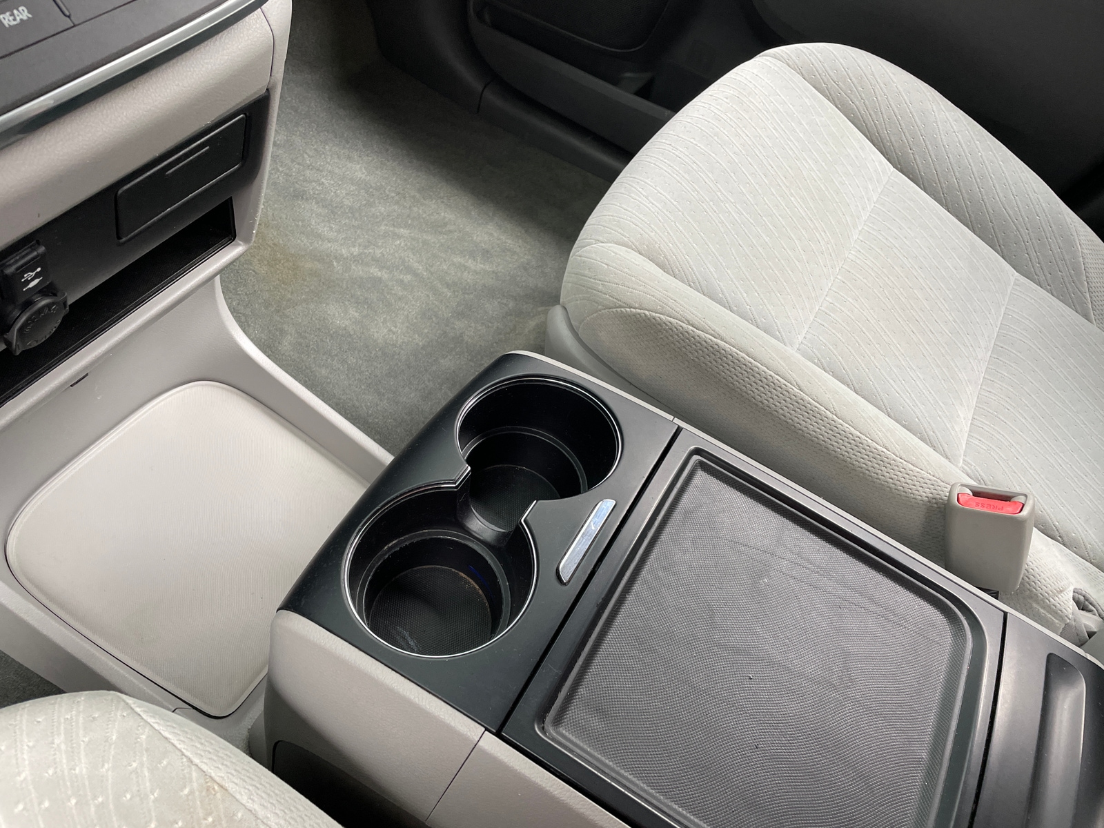 Thumbnail: 2018 Toyota Sienna - 5