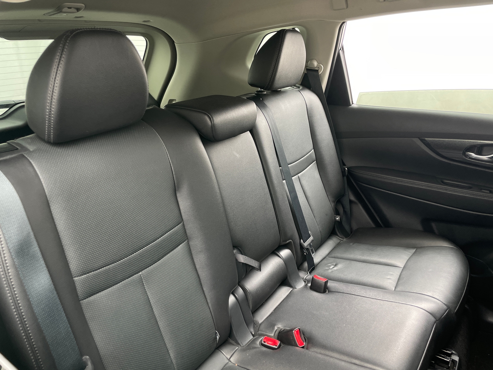 Thumbnail: 2016 Nissan Rogue - 5