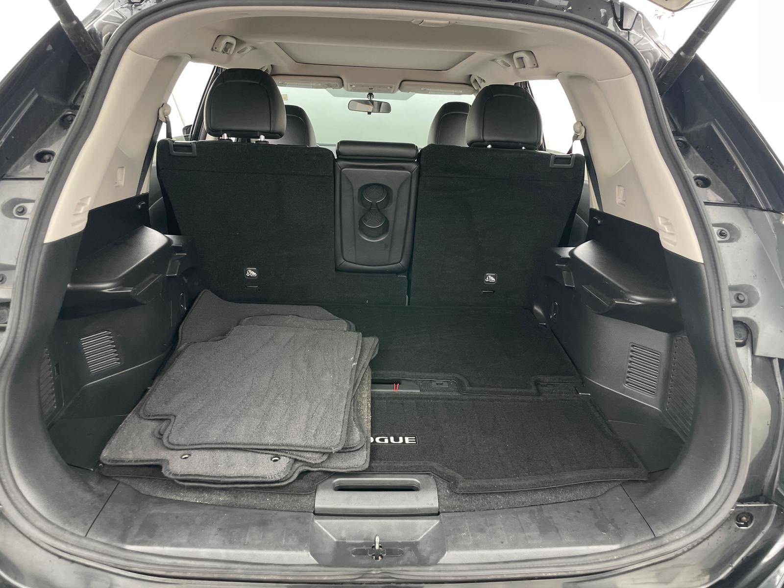 Thumbnail: 2016 Nissan Rogue - 6