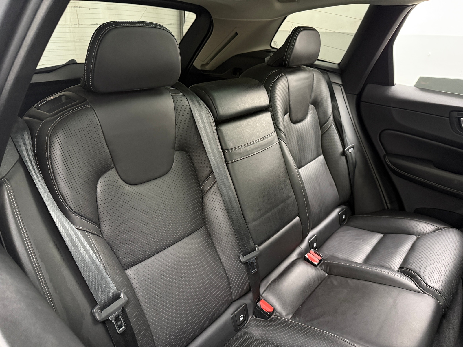 Thumbnail: 2021 Volvo XC60 - 5