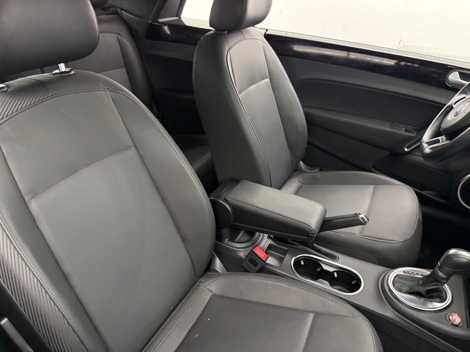 Thumbnail: 2013 Volkswagen Beetle - 2