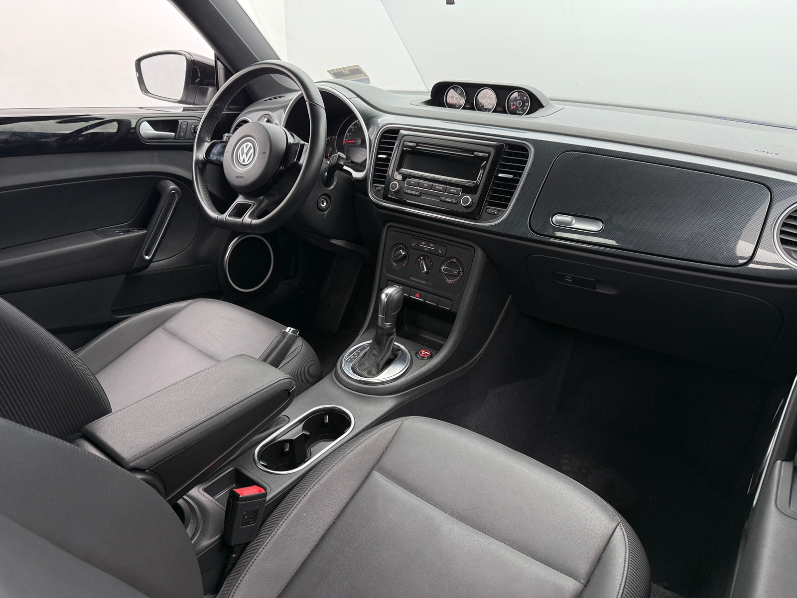 Thumbnail: 2013 Volkswagen Beetle - 3