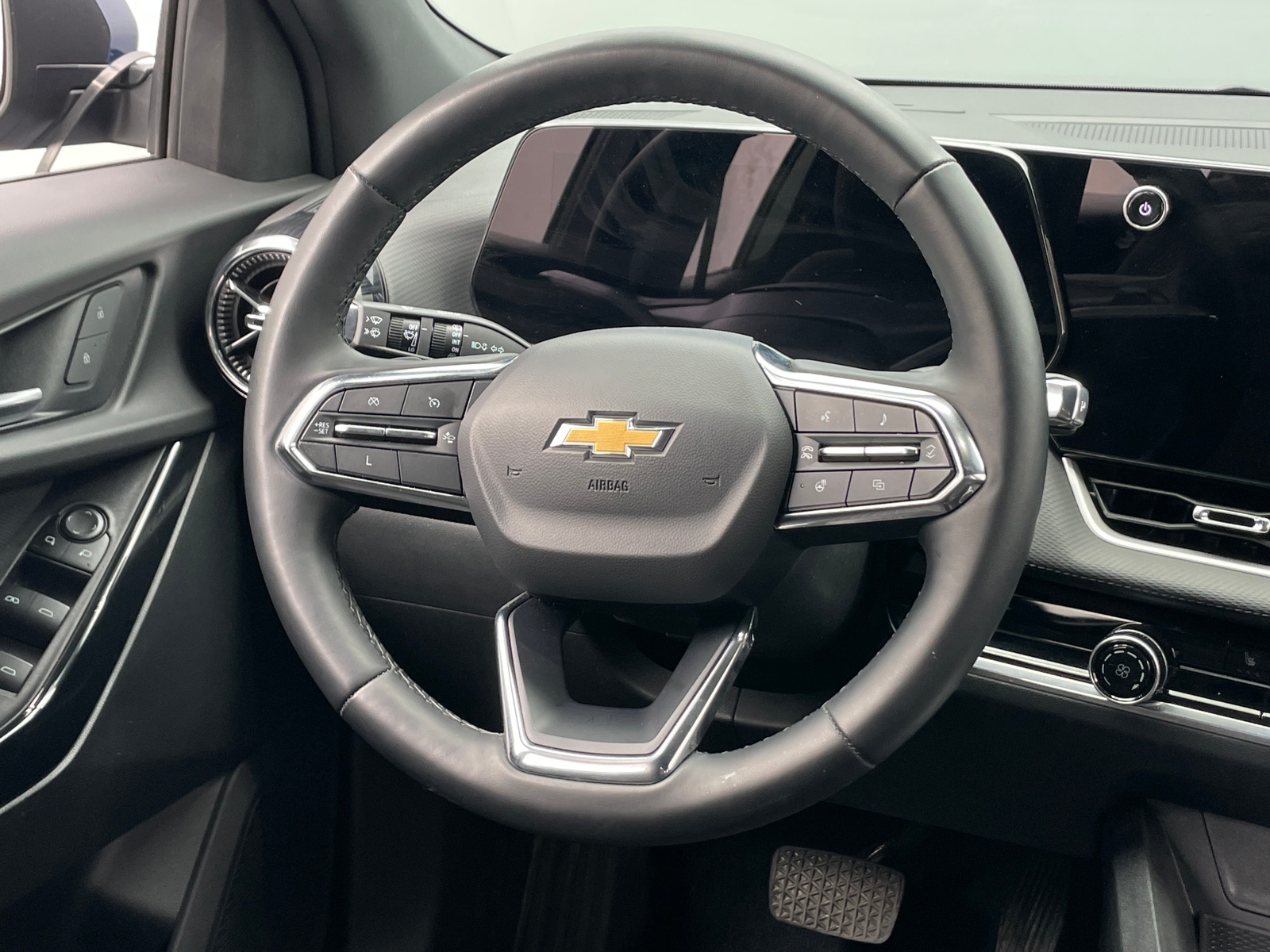 Thumbnail: 2025 Chevrolet Equinox - 5