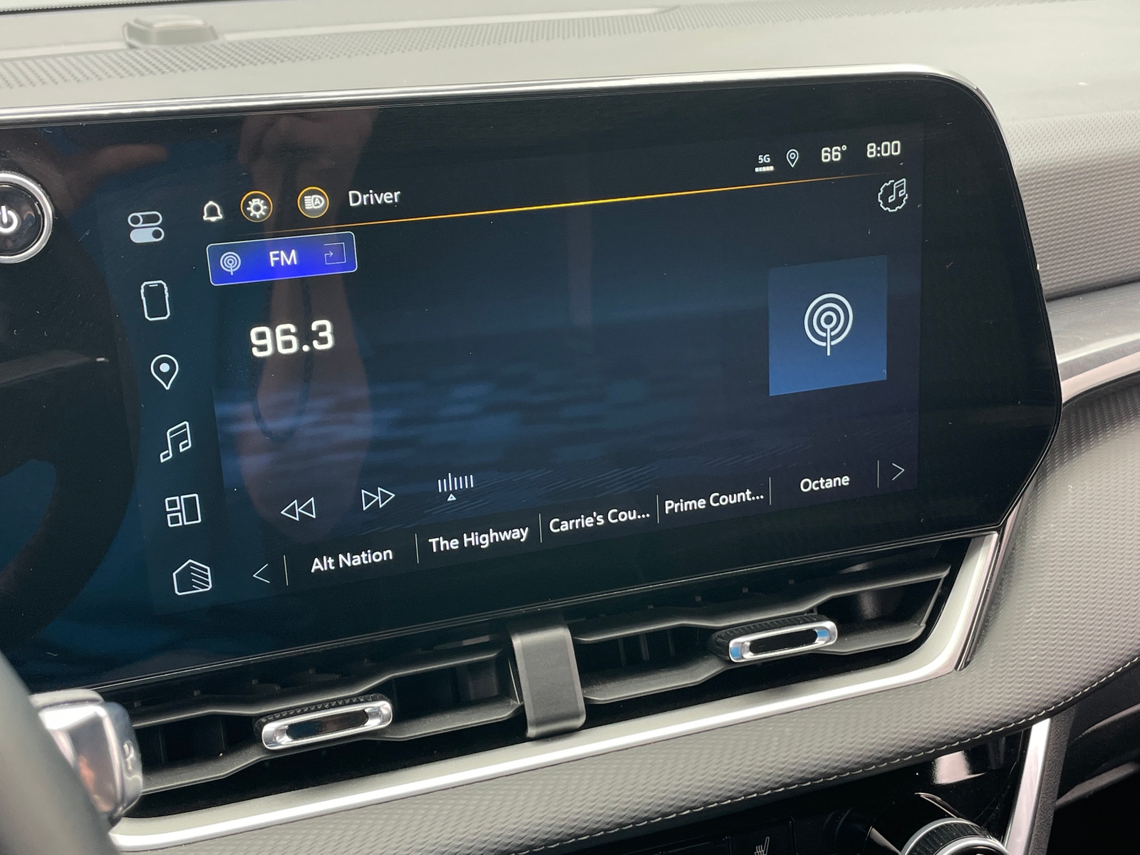 Thumbnail: 2025 Chevrolet Equinox - 4