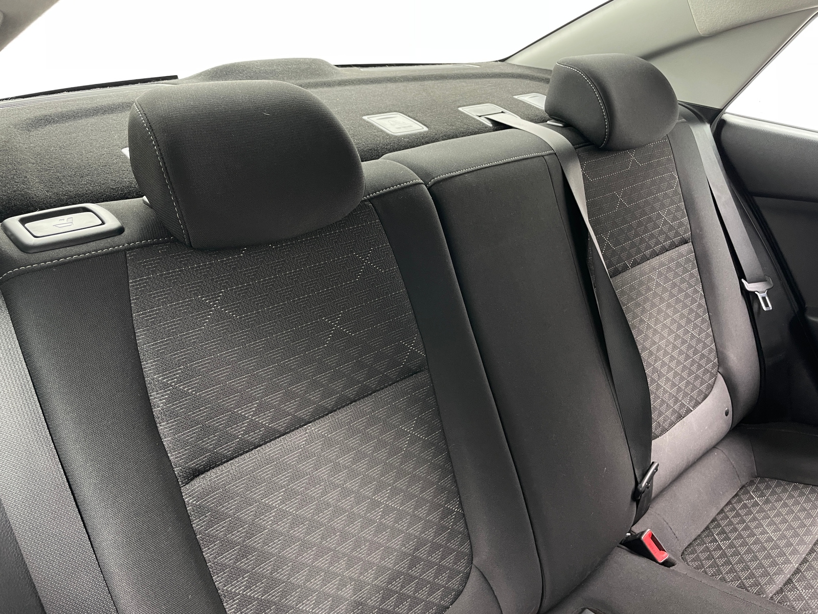 Thumbnail: 2019 Kia Rio - 6