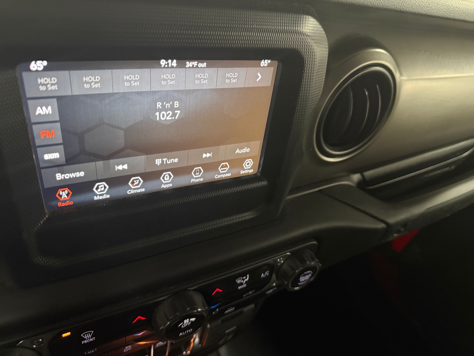 Thumbnail: 2020 Jeep Gladiator - 4