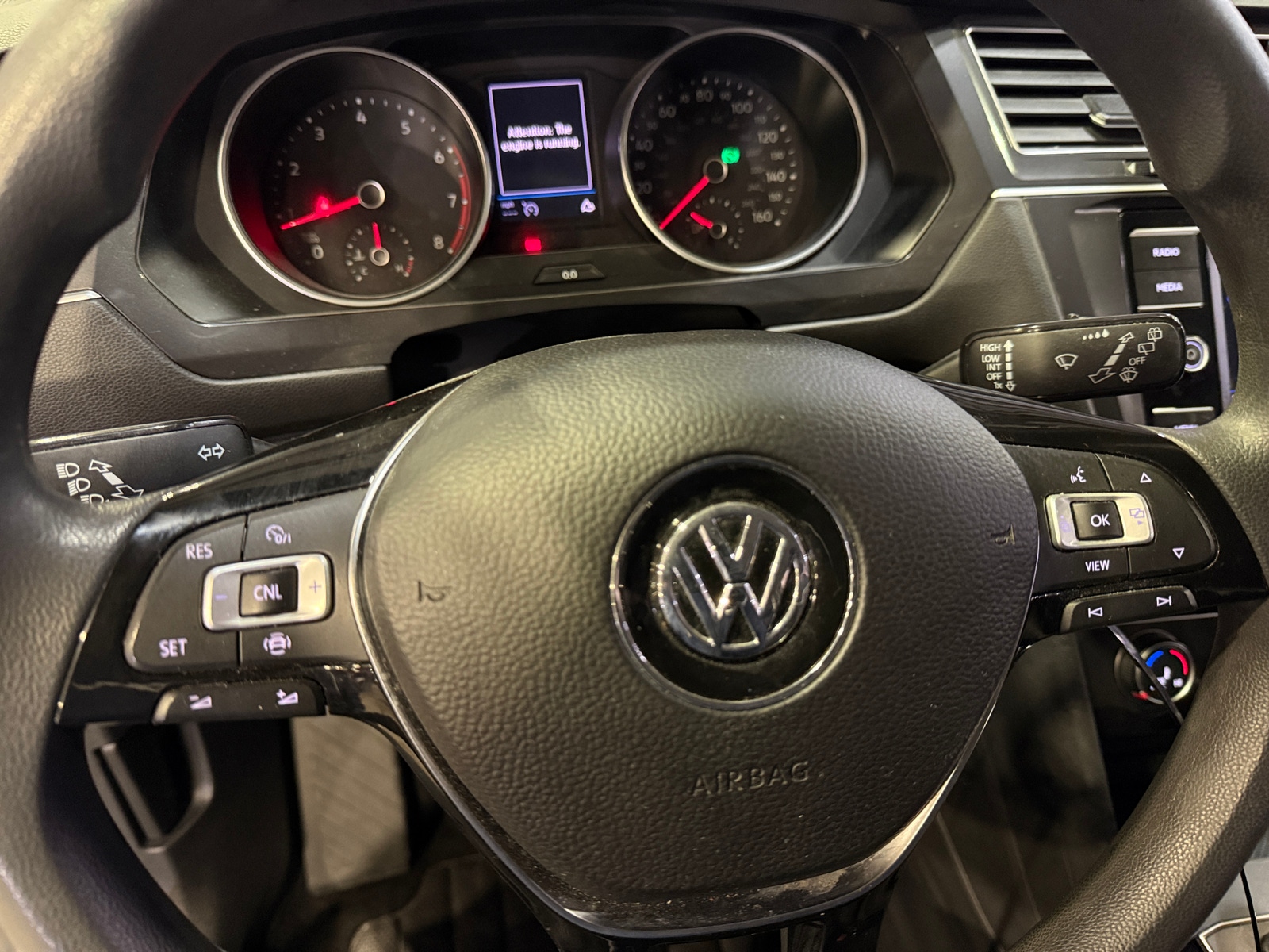 Thumbnail: 2020 Volkswagen Tiguan - 5