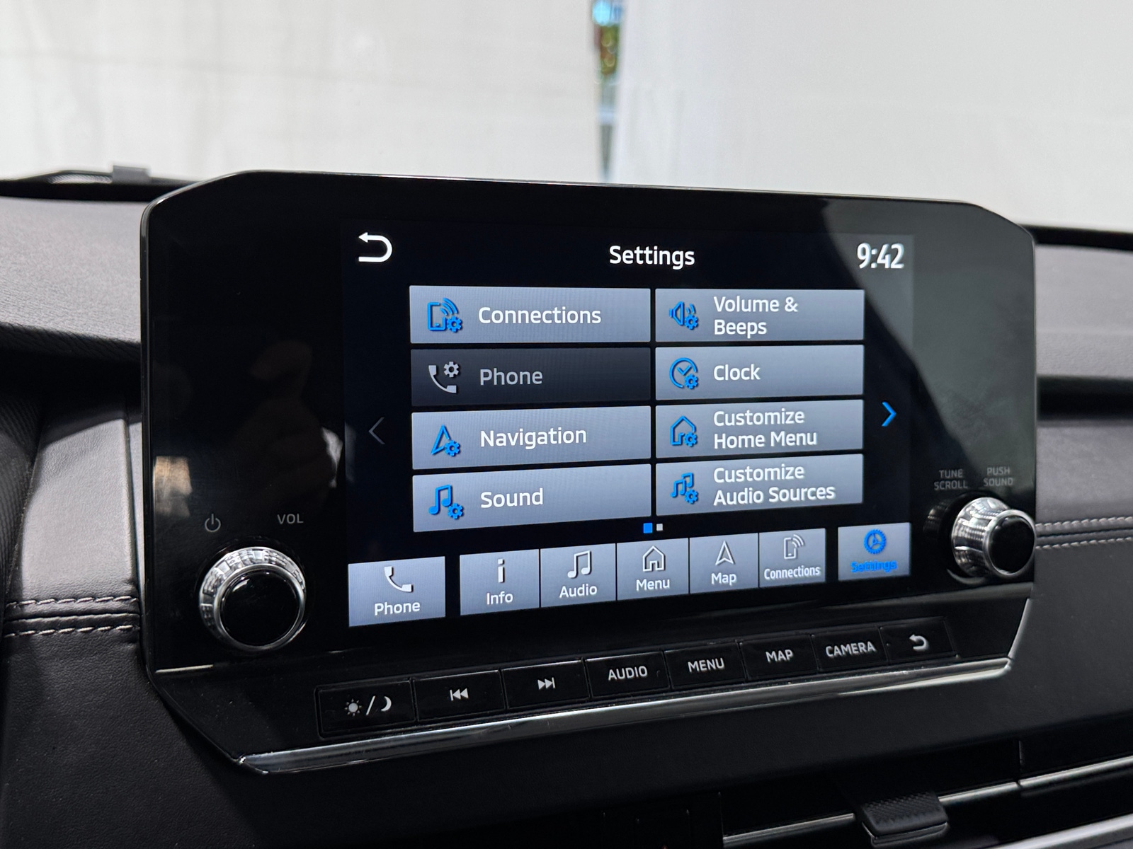 Thumbnail: 2024 Mitsubishi Outlander - 3