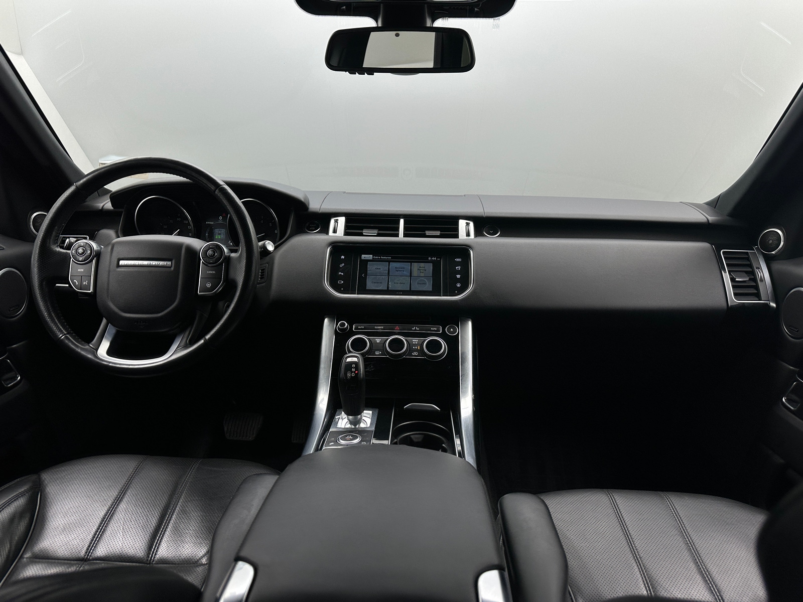 Thumbnail: 2016 Land Rover Range Rover Sport - 2