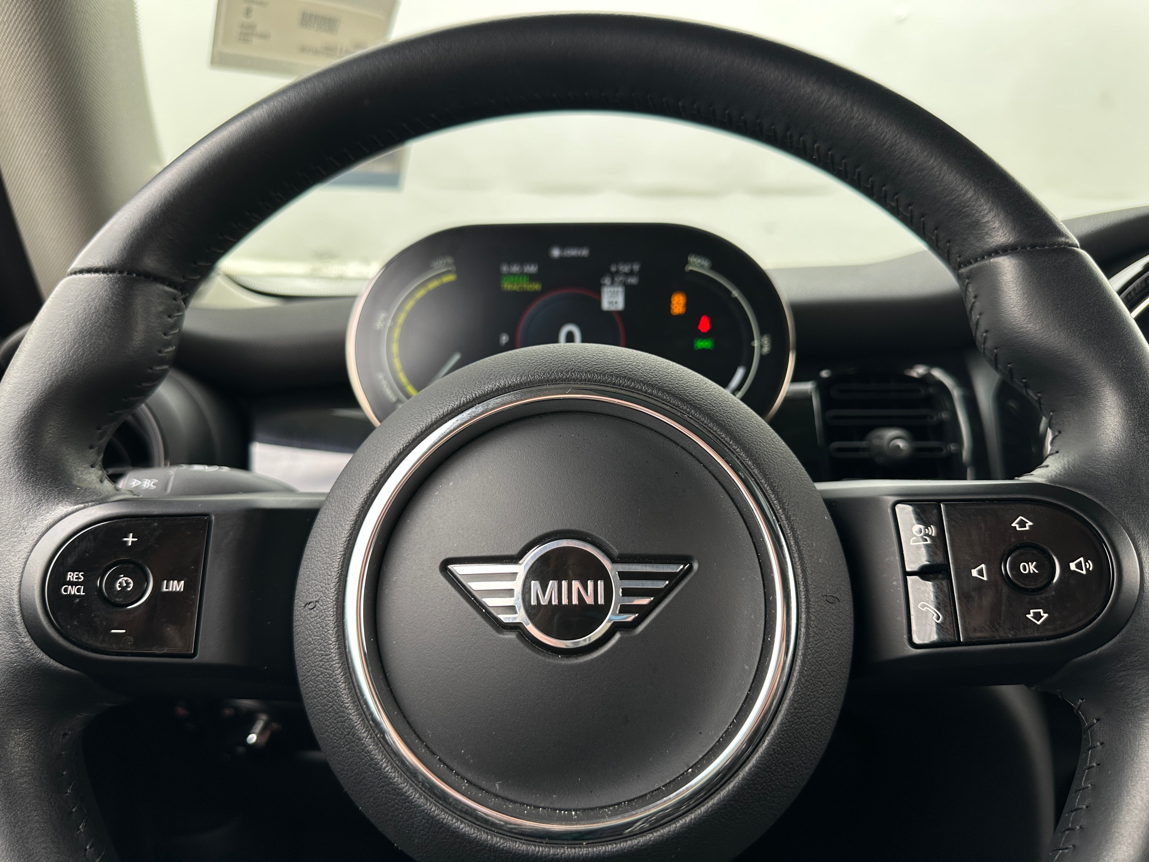 Used 2023 MINI Hardtop 2 Door SE with VIN WMW13DJ04P2S67638 for sale in Oak Creek, WI