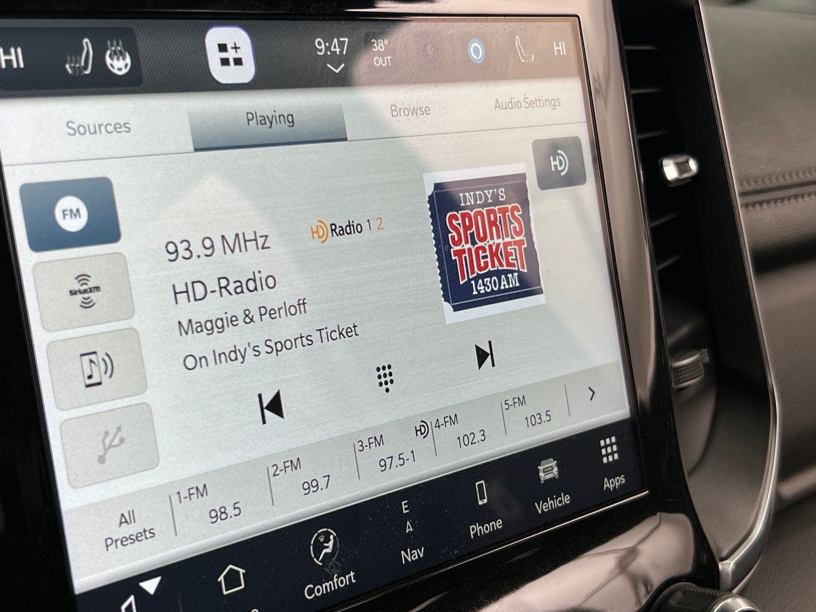 Thumbnail: 2024 RAM 1500 - 3