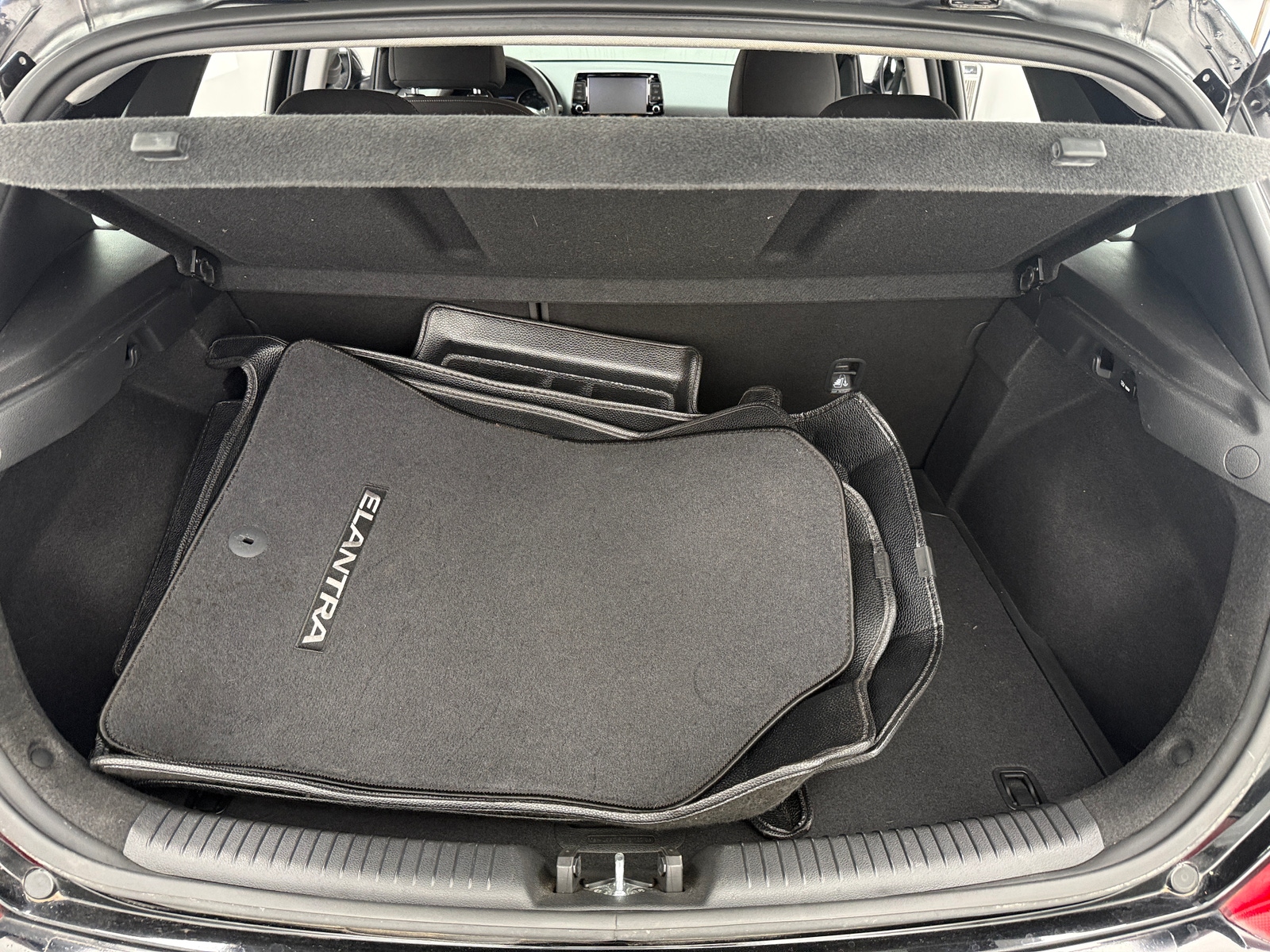 Thumbnail: 2019 Hyundai Elantra - 7