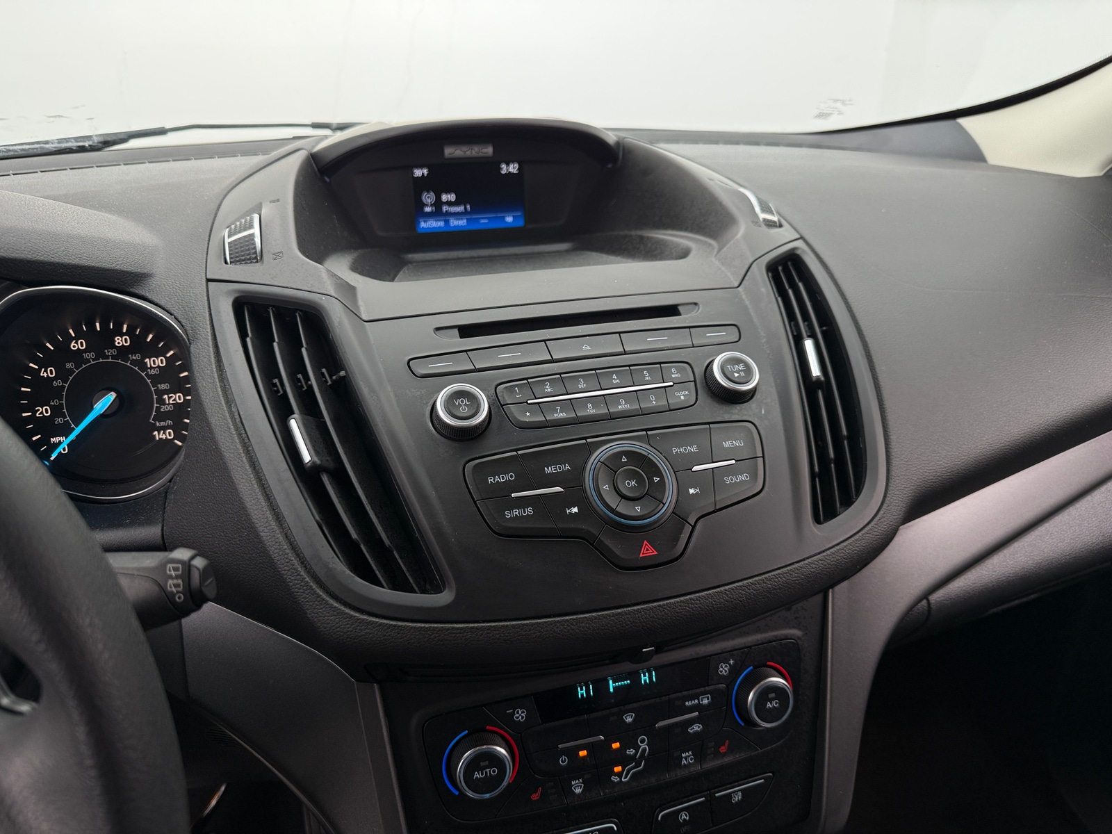 Thumbnail: 2017 Ford Escape - 4