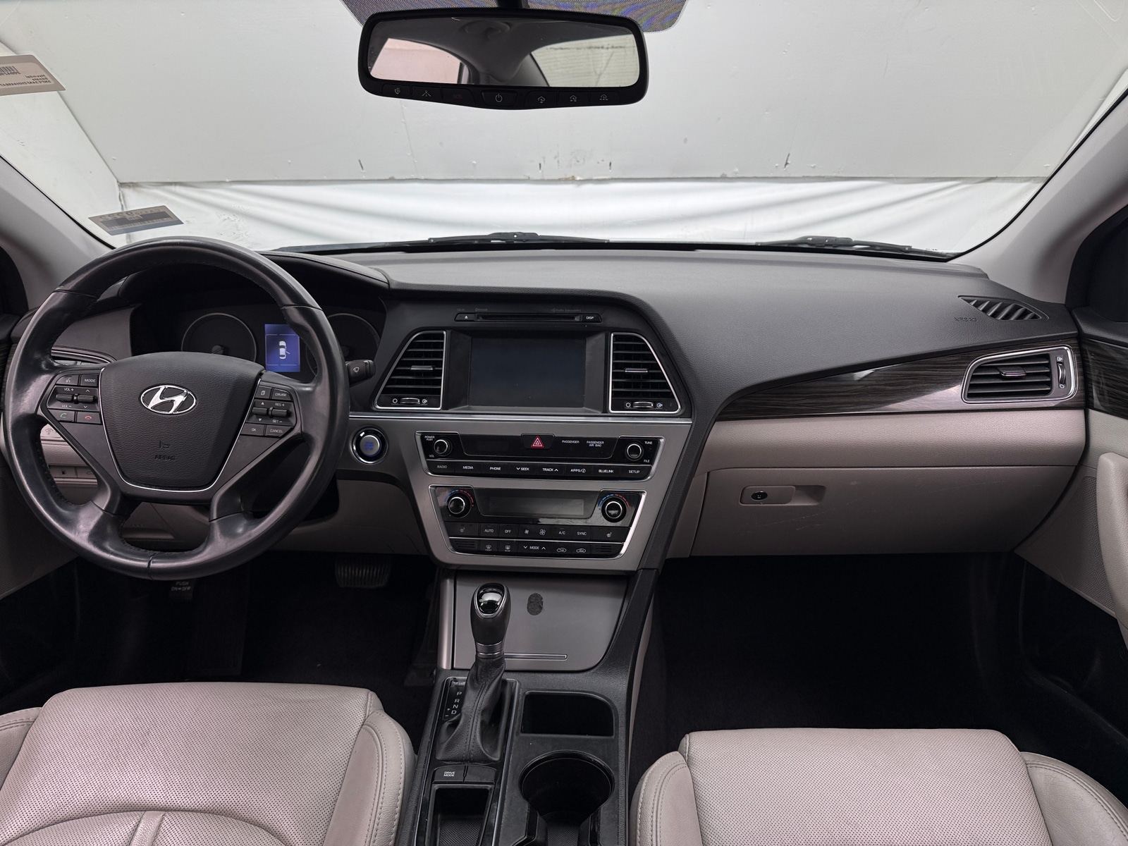 Thumbnail: 2017 Hyundai Sonata - 2