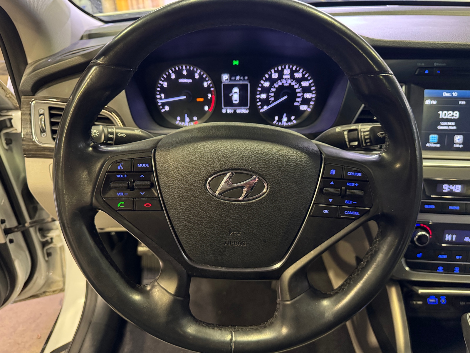 Thumbnail: 2017 Hyundai Sonata - 4